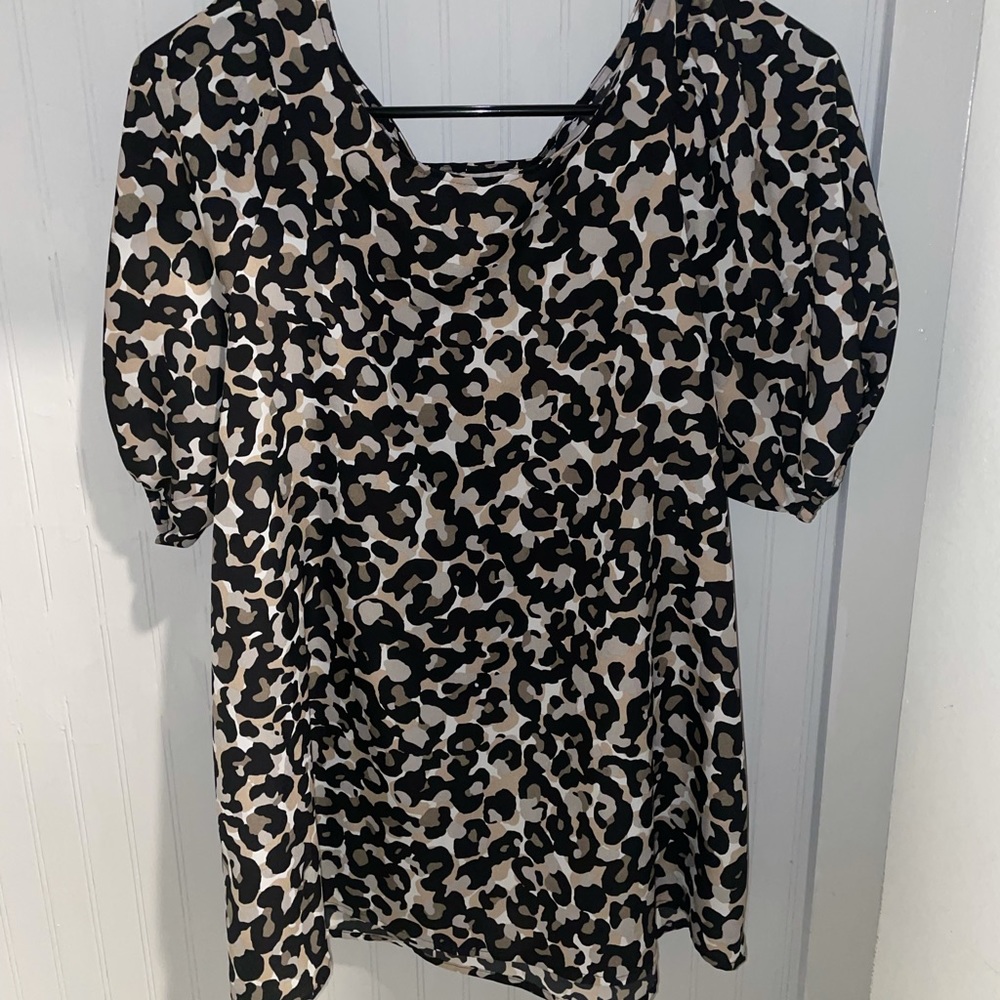 Loft leopard print semi- puff short sleeve top